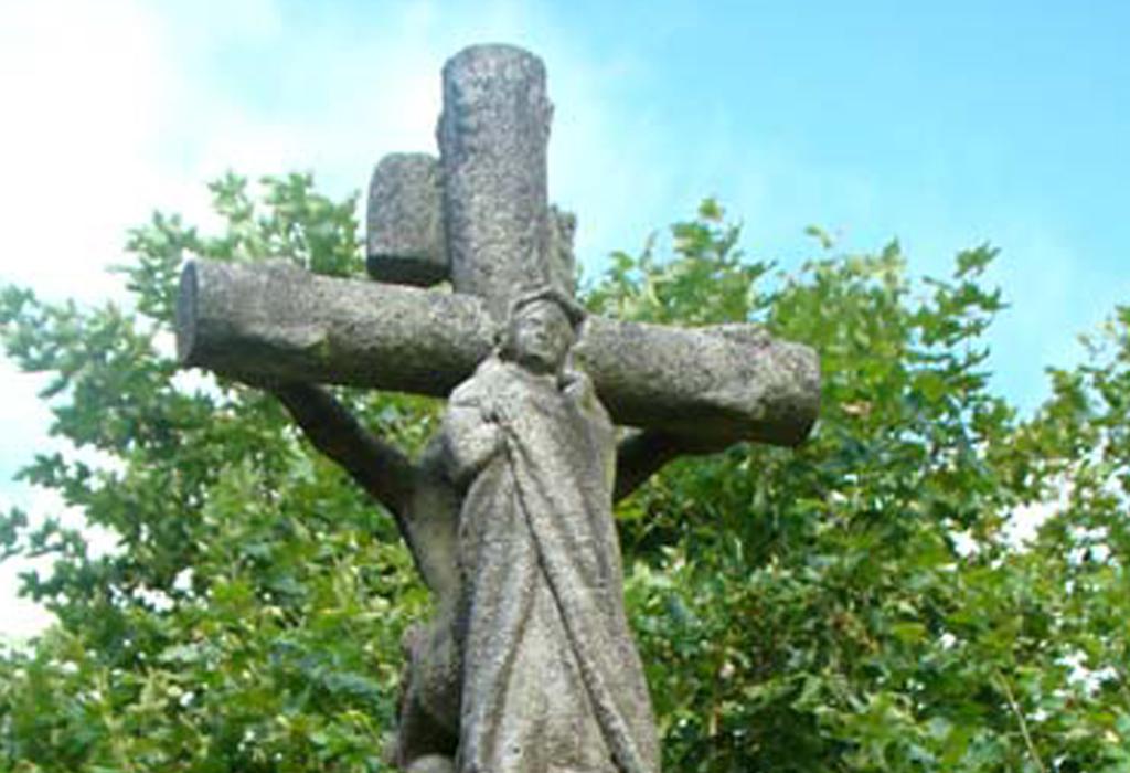 Cruceiro do Centro Social de Abalo - Catoira - San Mamede de Abalo