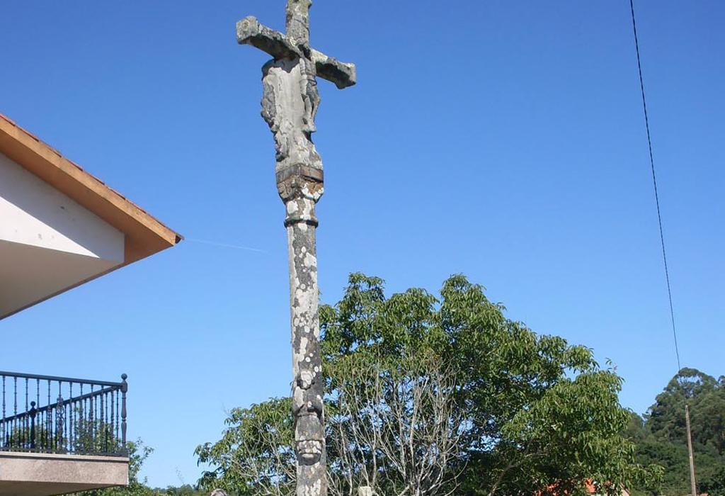 Cruceiro de Viladesuso - Catoira - Santa Baia de Oeste