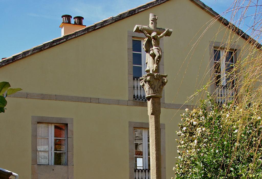 Cruceiro da Estación - Catoira - Santa Baia de Oeste