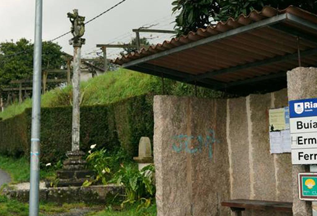 Cruceiro de María Dis - Rianxo - Santa Baia do Araño