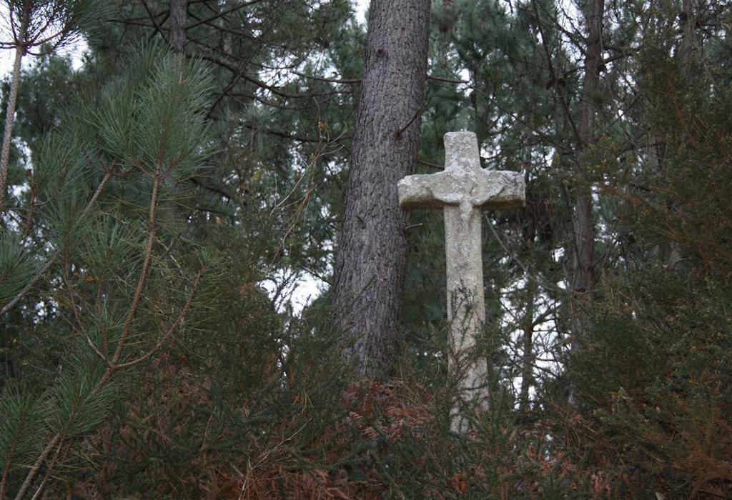 Cruceiro de Balleas - Valga - Santa Comba de Cordeiro