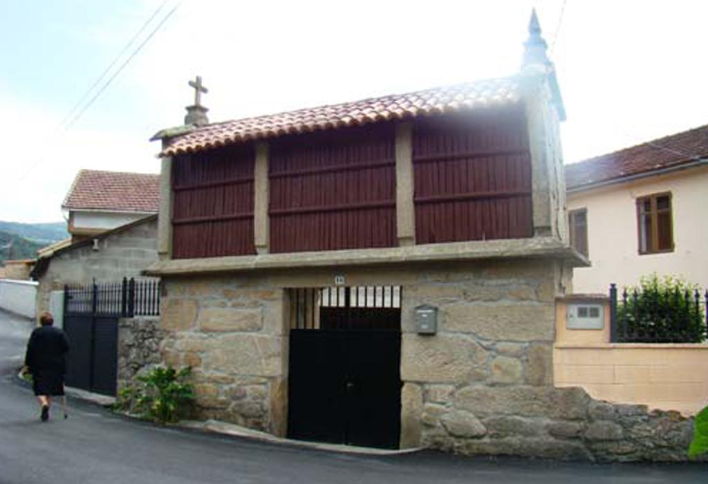 Hórreo de Coaxe - Catoira - San Pedro de Dimo