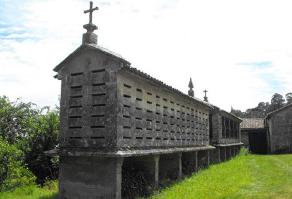 Hórreo da Vacariza - Rianxo - Santa María de Isorna
