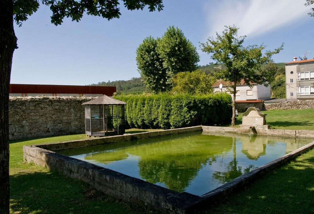 Fonte da Carballeira do Palacio de Lestrobe - Dodro - Santa María de Dodro