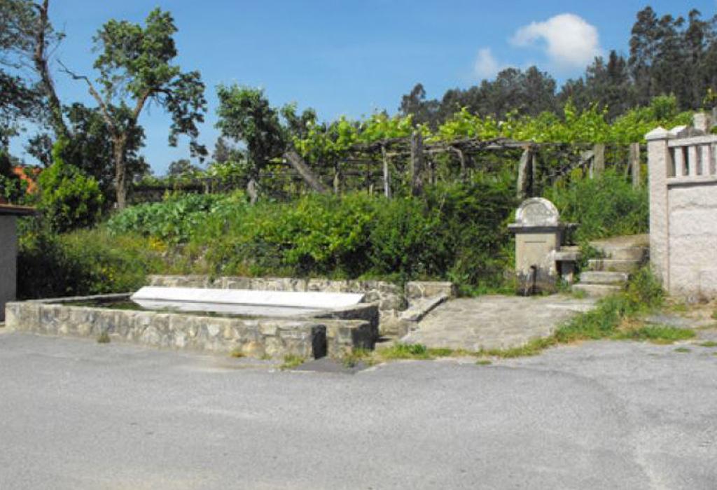 Fonte e lavadoiro dos Xufreus - Rianxo - Santa Baia do Araño