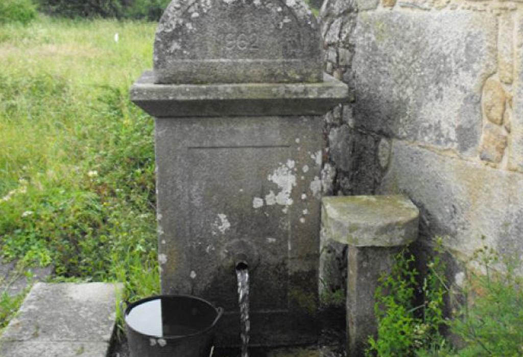Fonte de Burés - Rianxo - Santa María de Asados
