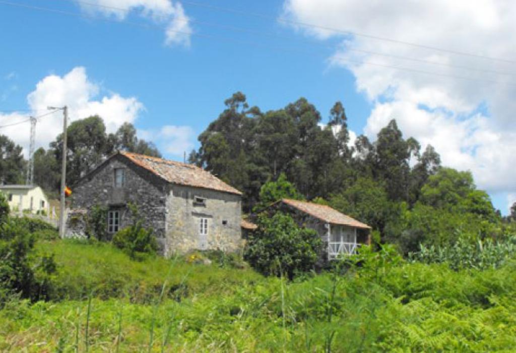 Casas de Bouza - Rianxo - Santa María de Leiro