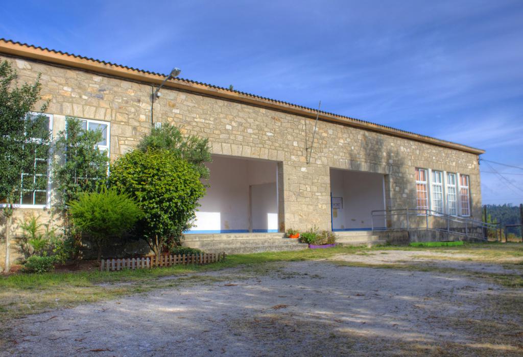 Escola de Abuín - Rianxo - Santa María de Leiro