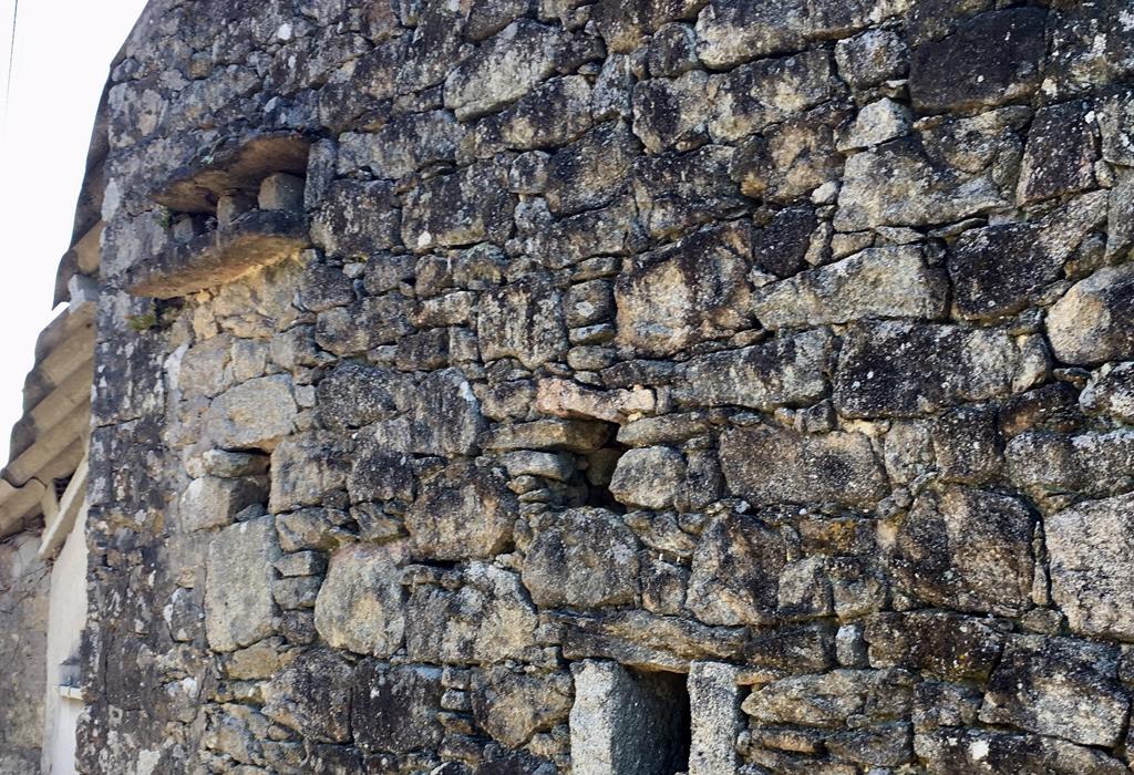 Casas de Quintáns - Rianxo - Santa María de Isorna