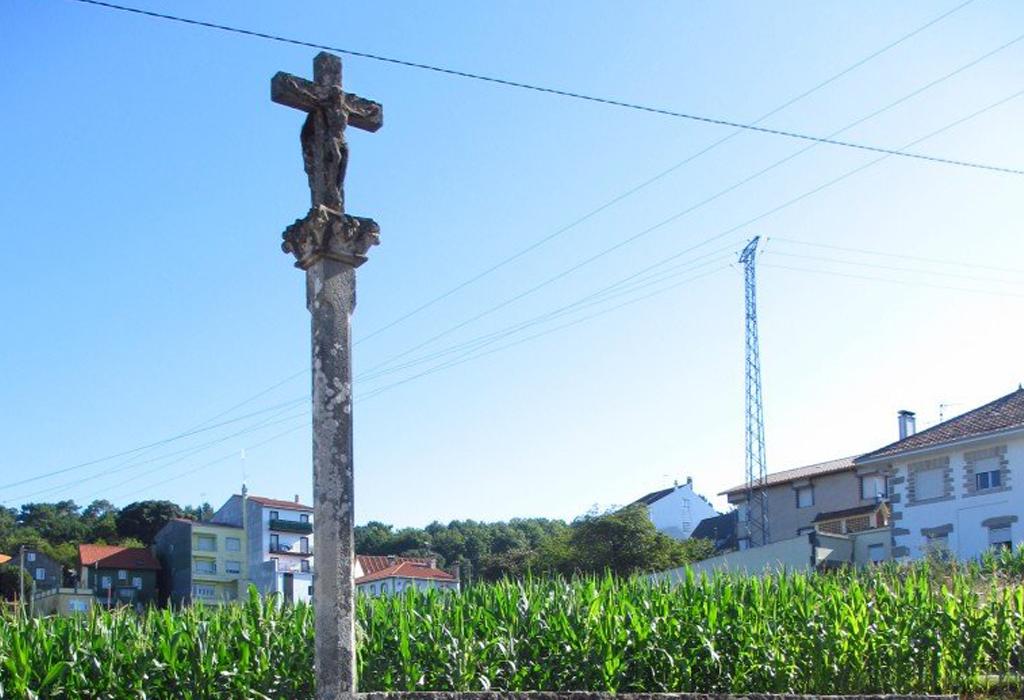 Cruceiro da Igrexa de San Salvador de Taragoña - Rianxo - San Salvador de Taragoña