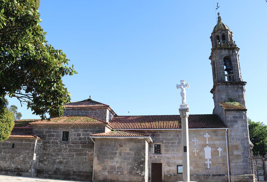Cruceiro da Igrexa de Santa María de Asados - Rianxo - Santa María de Asados