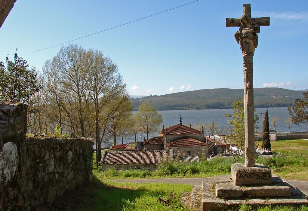 Cruceiro da casa reitoral do Campanario - Vilagarcía de Arousa - San Xens de Bamio