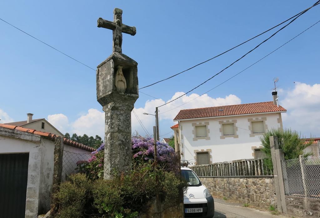 Cruceiro das Neves de Iñobre - Rianxo - San Salvador de Taragoña