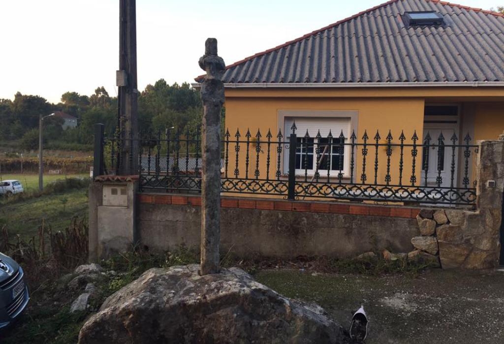 Cruceiro de Abuín - Rianxo - Santa María de Leiro