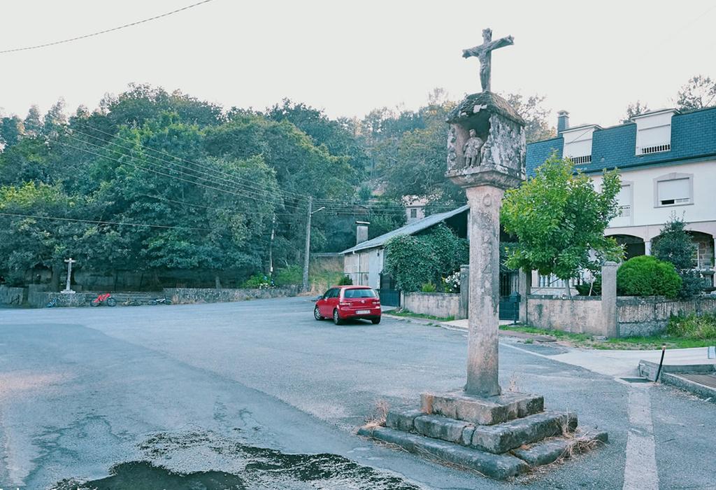 Cruceiro de Ferreiro - Rianxo - Santa María de Isorna