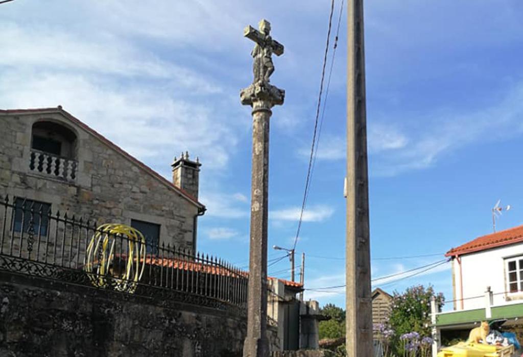 Cruceiro de Outeiro - Rianxo - San Salvador de Taragoña