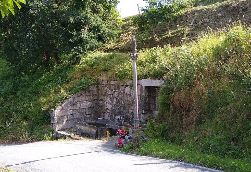 Cruceiro de Raxoi - Valga - San Miguel de Valga