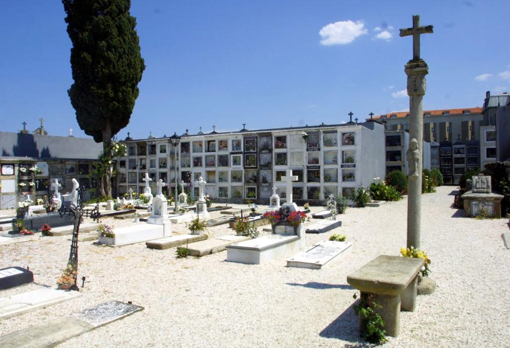 Cruceiro do Cemiterio de Santa Comba de Rianxo - Rianxo - Santa Comba de Rianxo