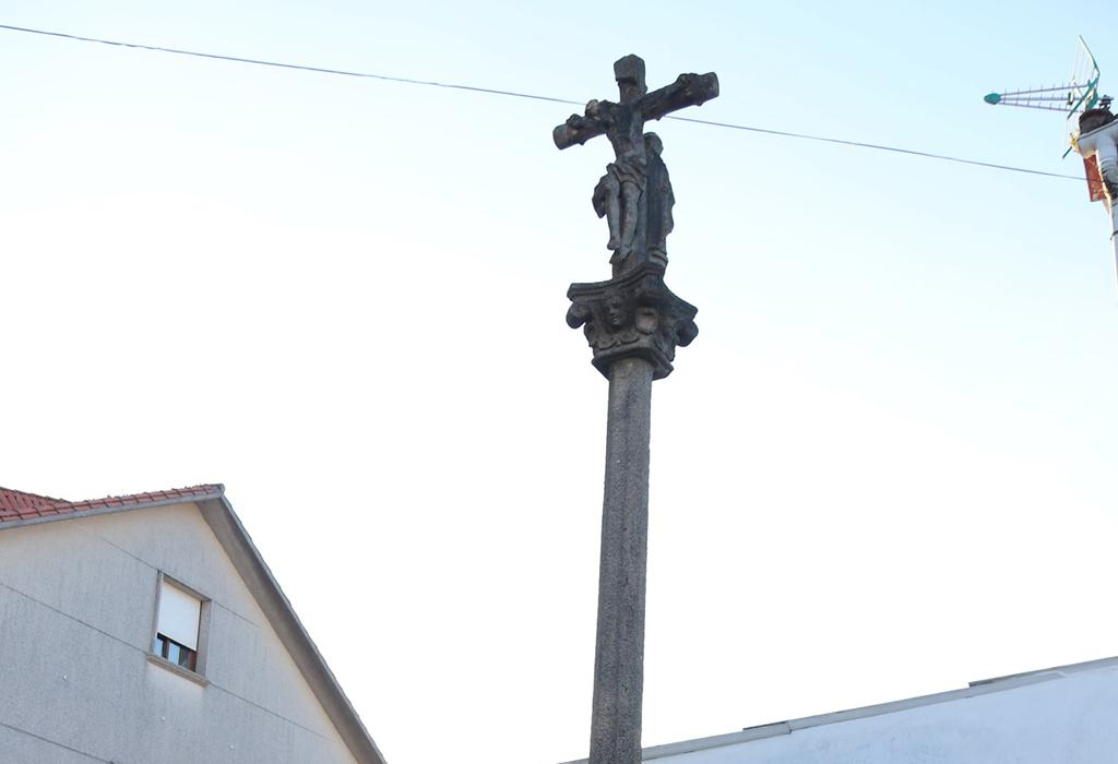 Cruceiro do Forno - Valga - Santa Comba de Cordeiro