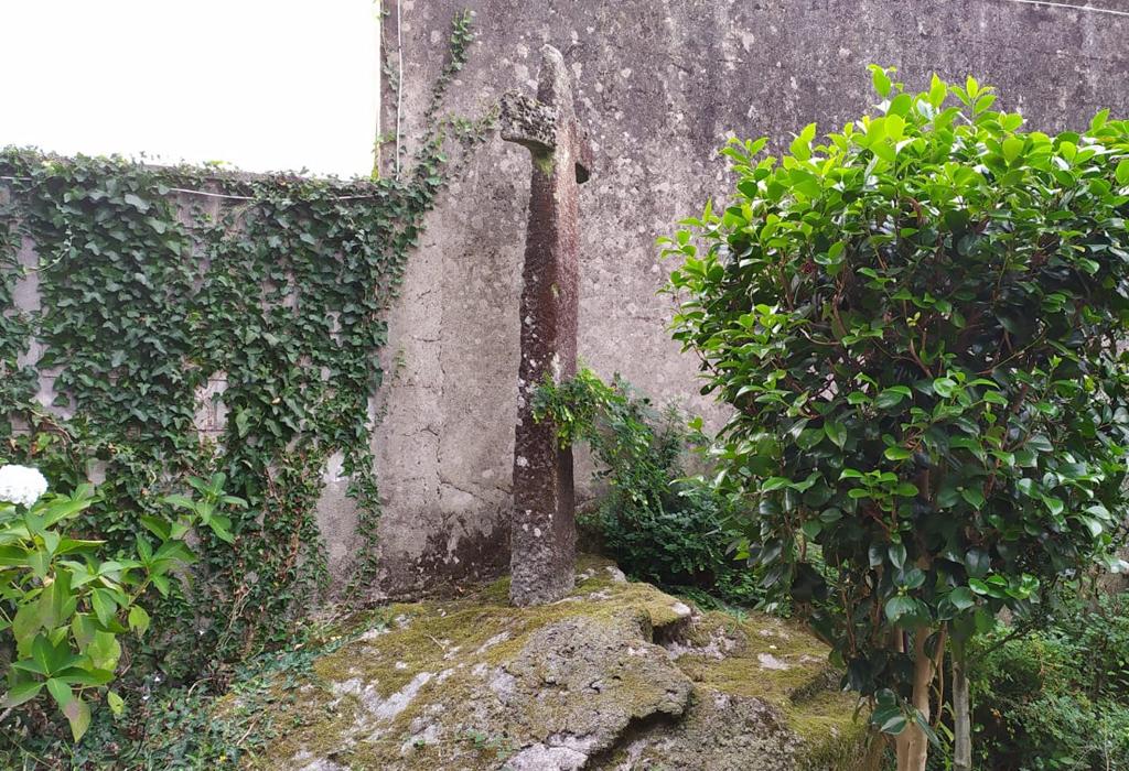 Cruz de Extramundi de Arriba - Padrón - Santiago de Padrón