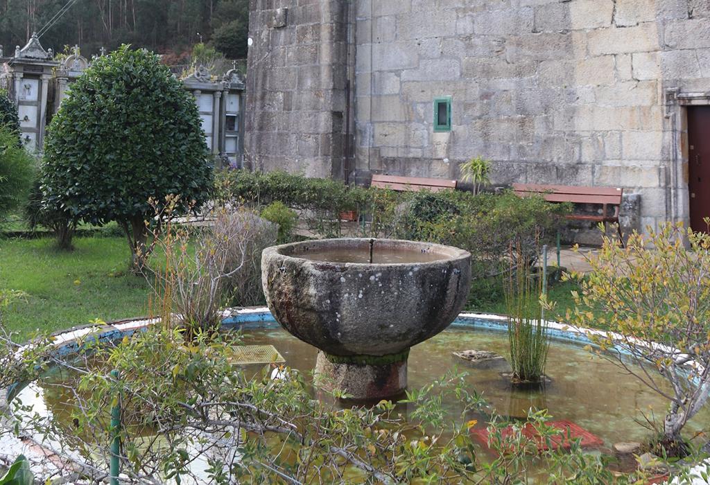 Fonte da Igrexa de Santa Baia do Araño - Rianxo - Santa Baia do Araño