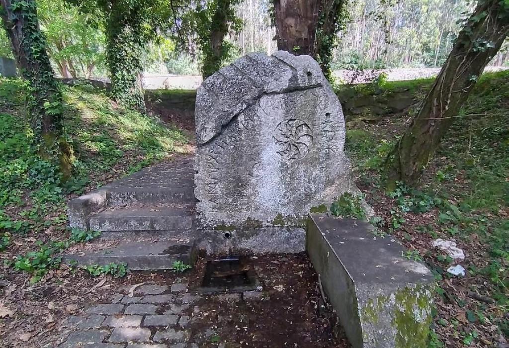 Fonte das Burgas - Catoira - Santa Baia de Oeste