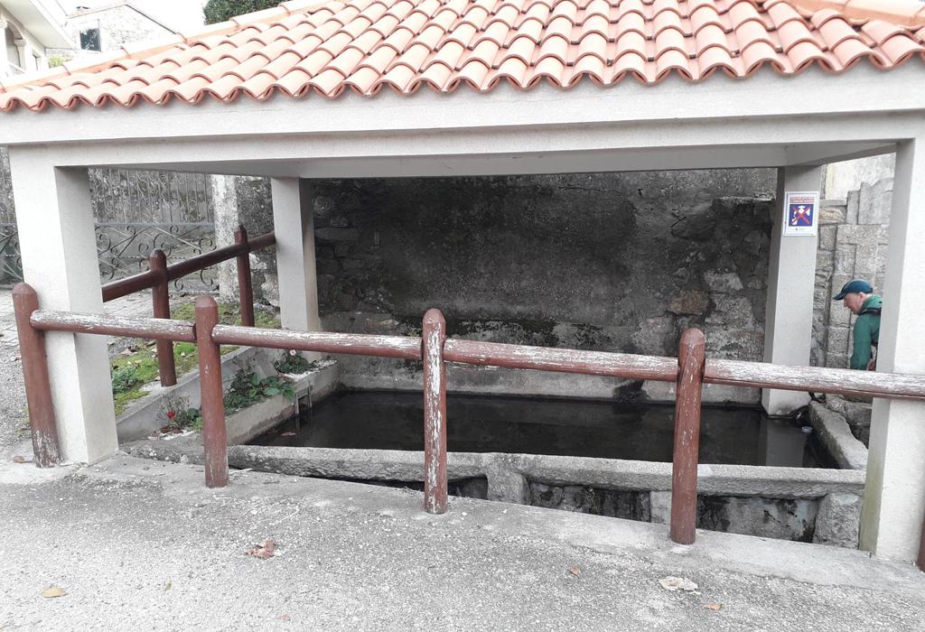 Fonte e lavadoiro Nº 1 de Casal do Eirigo - Valga - San Salvador de Setecoros