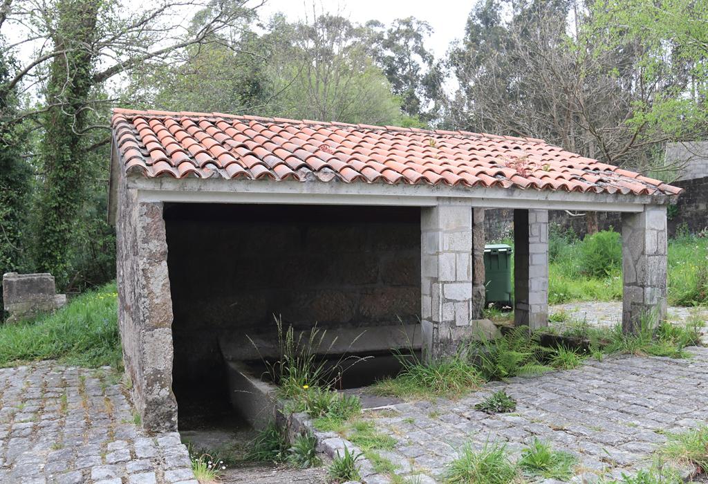 Fonte e lavadoiro da Serva - Pontecesures - San Xulián de Requeixo