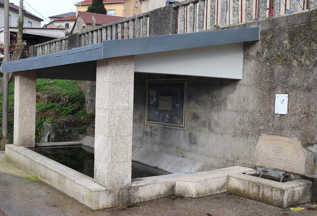 Fonte e lavadoiro de Carreiras - Pontecesures - San Xulián de Requeixo