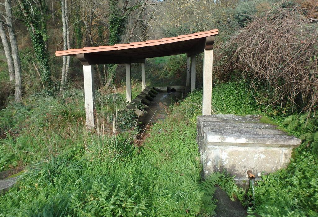 Fonte e lavadoiro de Manselle - Dodro - San Xián de Laíño