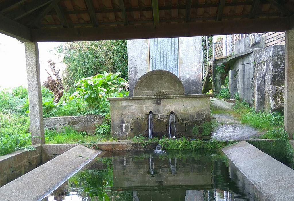 Fonte e lavadoiro de Ourolo - Rianxo - San Salvador de Taragoña
