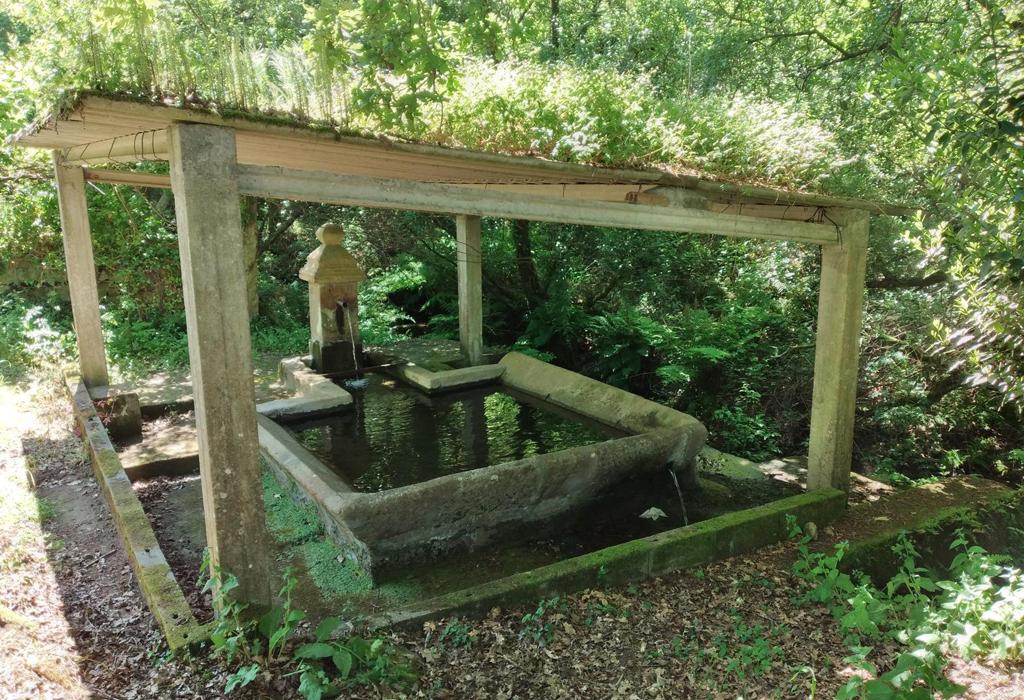 Fonte e lavadoiro do Pazo - Catoira - San Mamede de Abalo