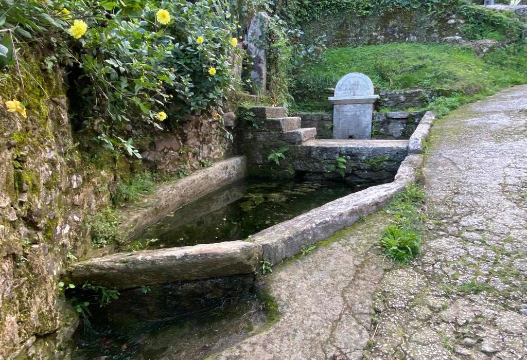 Fonte e lavadoiro do Vilar - Rianxo - Santa Baia do Araño