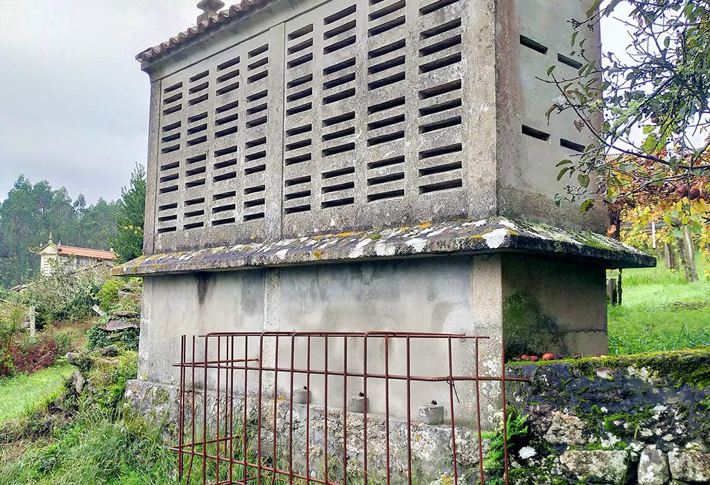 Hórreo de Sestelo - Rianxo - Santa María de Isorna