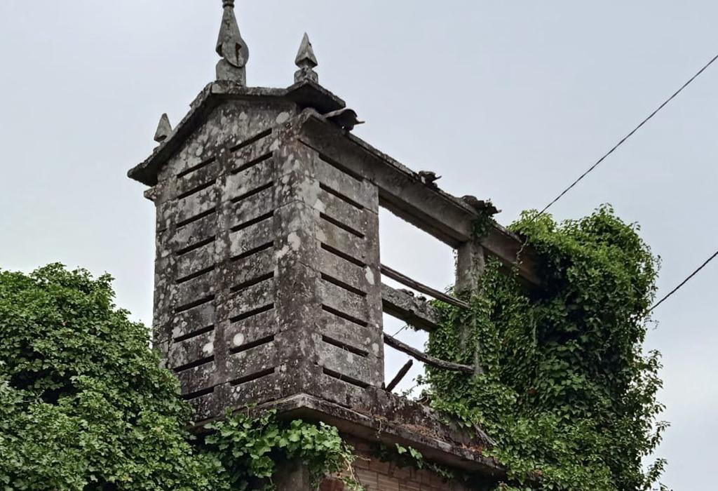 Hórreo da Mámoa - Rianxo - Santa María de Asados