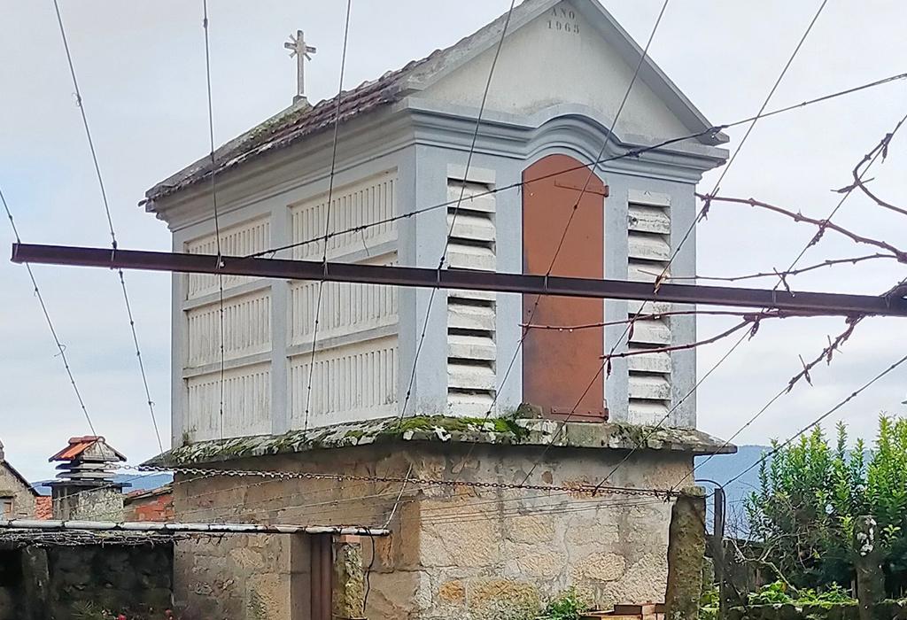 Hórreo de Beiro - Valga - Santa Comba de Cordeiro