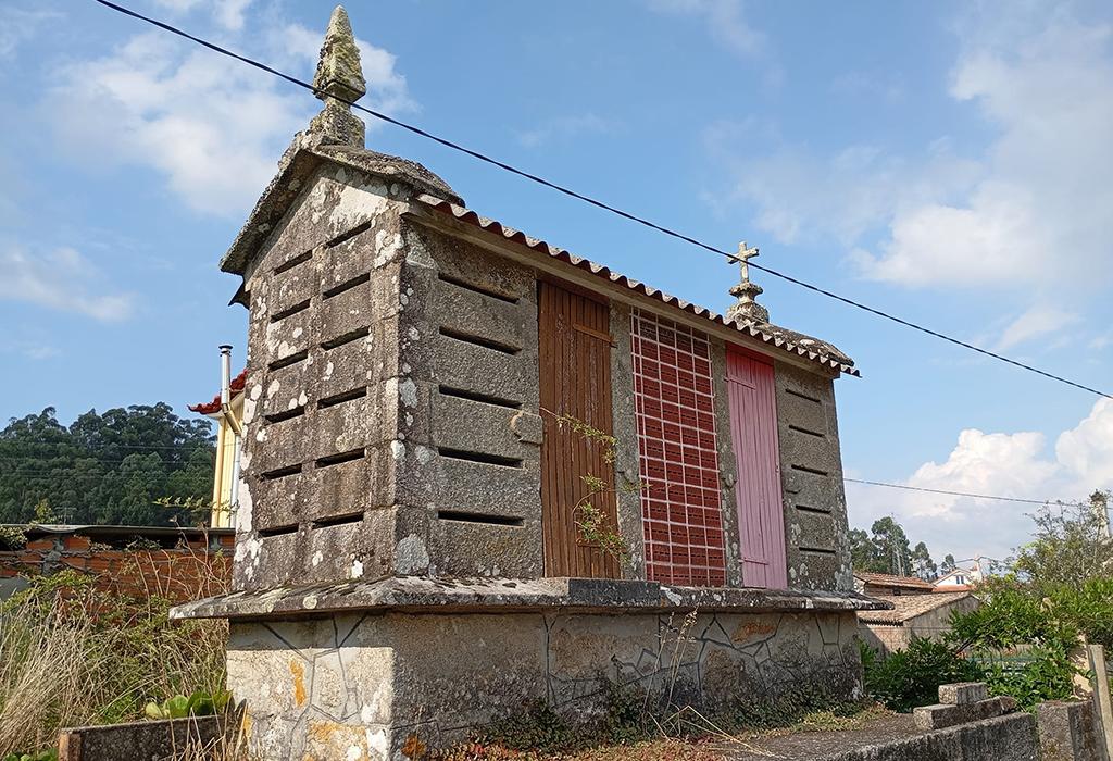 Hórreo de Bexo - Dodro - San Xoán de Laíño