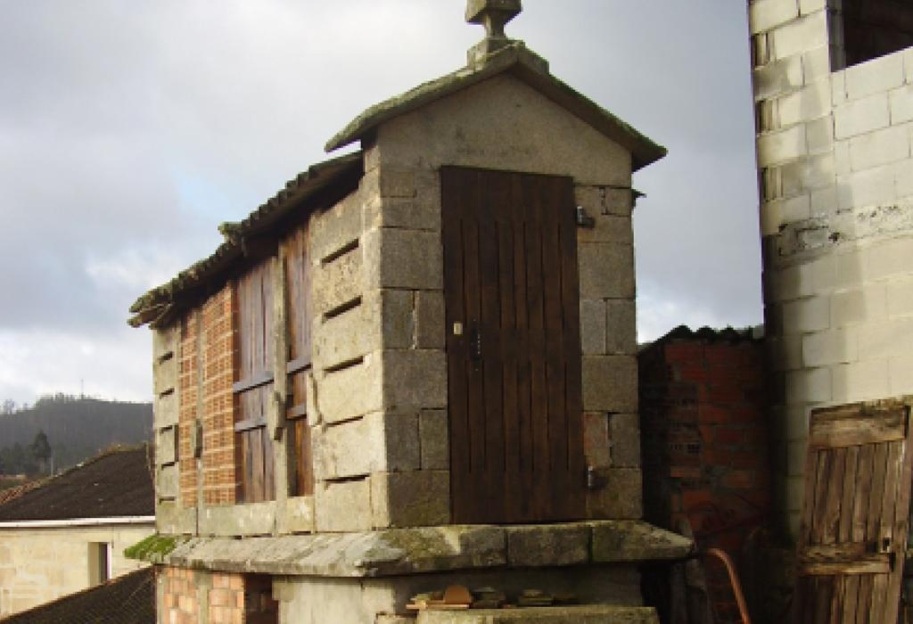 Hórreo de Bexo - Dodro - San Xoán de Laíño