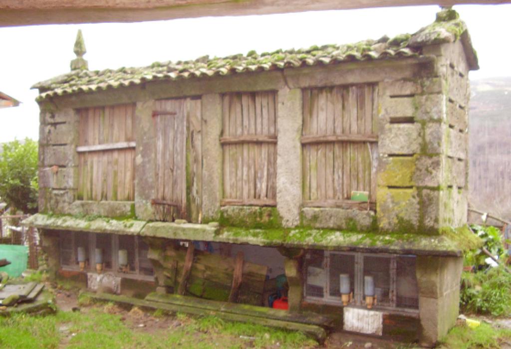 Hórreo de Bustelo - Dodro - San Xoán de Laíño