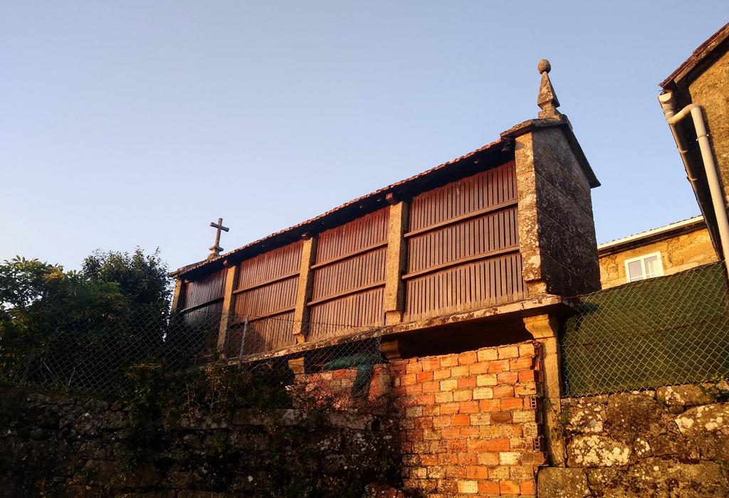 Hórreo de Cimadevila - Valga - San Miguel de Valga