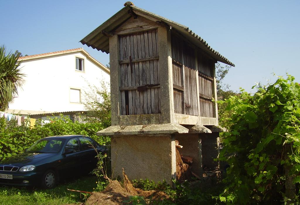 Hórreo de Lestrobe - Dodro - Santa María de Dodro