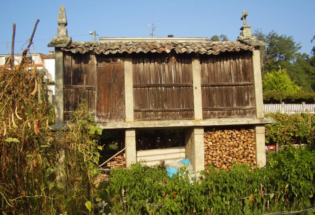 Hórreo de Lestrobe - Dodro - Santa María de Dodro