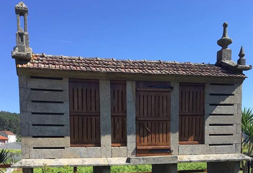 Hórreo de Quintáns - Rianxo - Santa María de Isorna