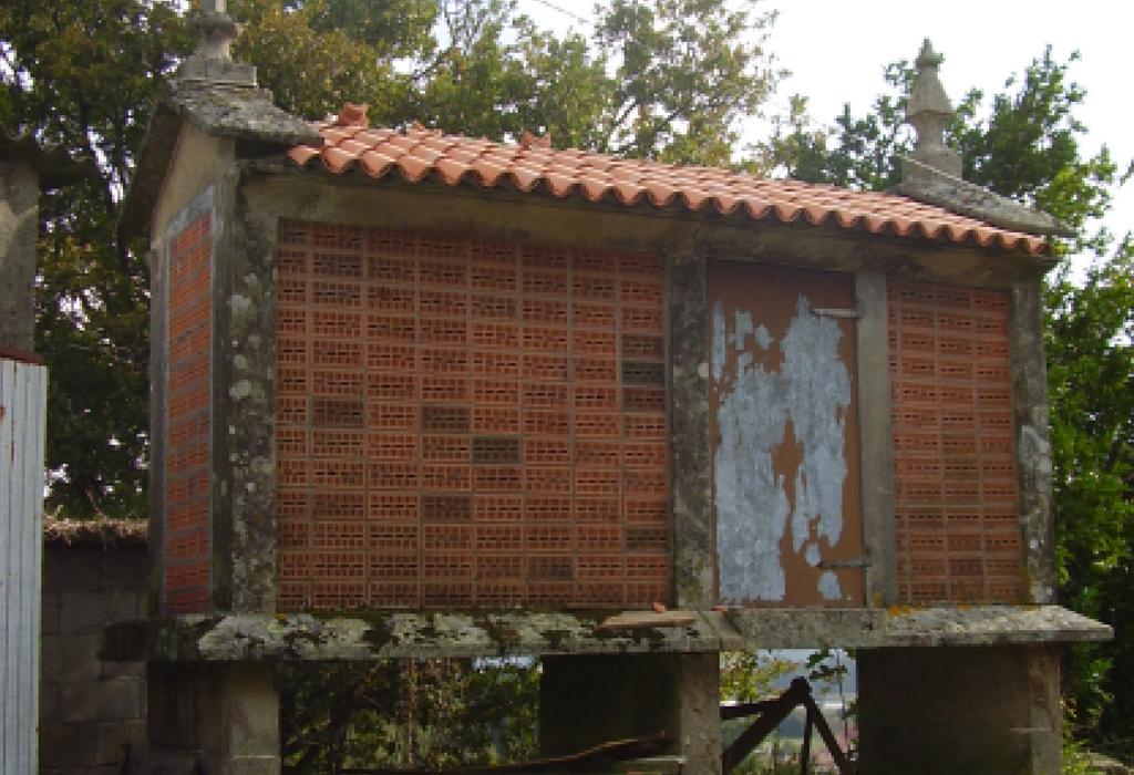 Hórreo de Reboiras - Dodro - San Xián de Laíño