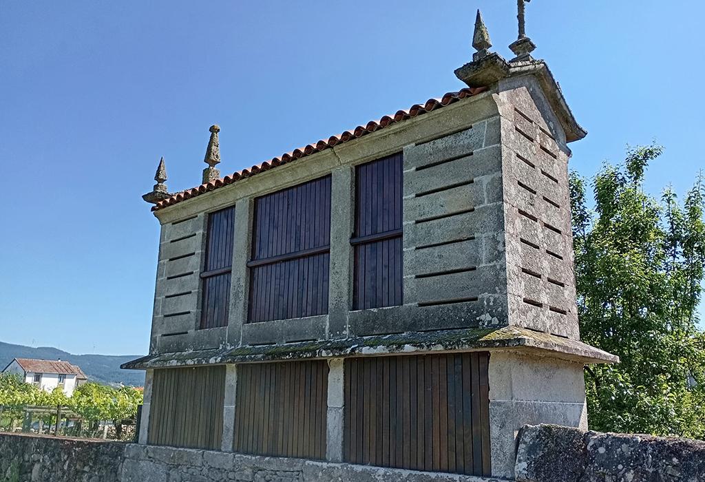Hórreo de Sestelo - Rianxo - Santa María de Isorna