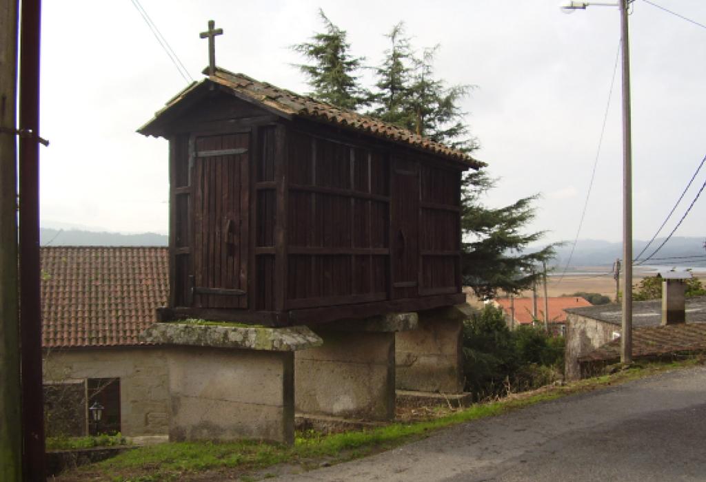 Hórreo de Tallós - Dodro - San Xián de Laíño
