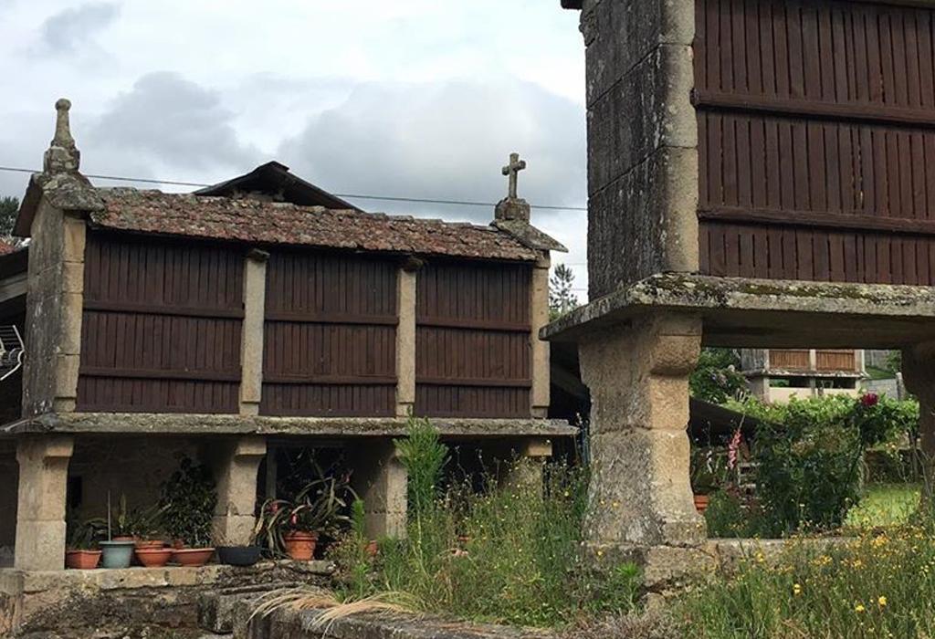 Hórreo de Tarrío - Padrón - Santa María de Cruces