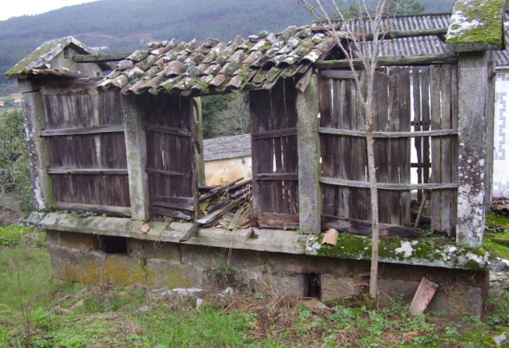 Hórreo de Tarrío - Dodro - San Xián de Laíño