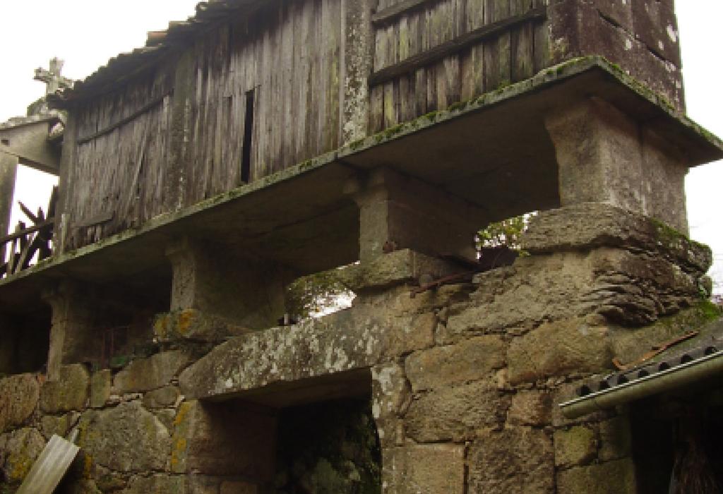 Hórreo de Tarrío - Dodro - San Xián de Laíño