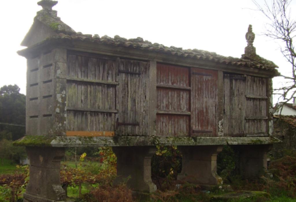 Hórreo de Tarrío - Dodro - San Xián de Laíño